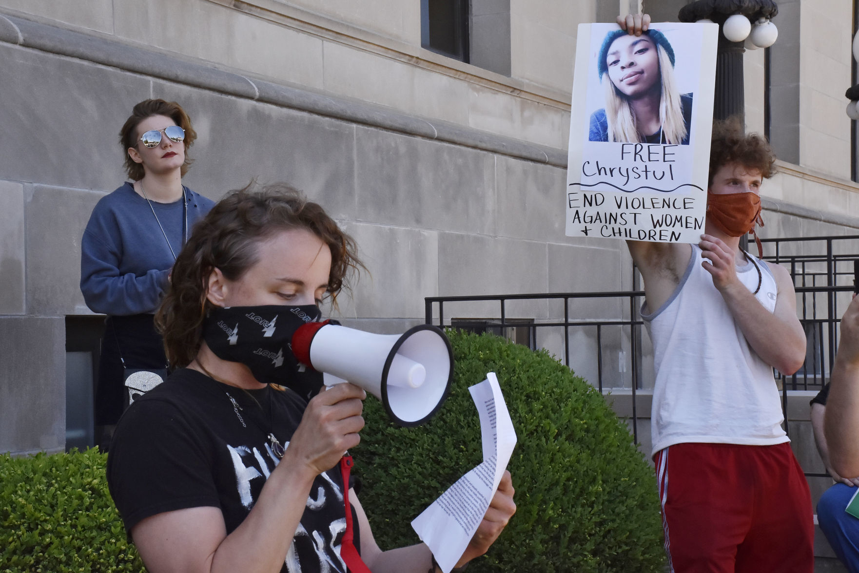 KIZER PROTEST